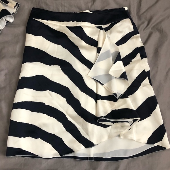 Armani 2 piece set - Picture 1 of 6